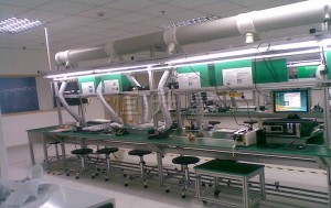 帶抽煙補(bǔ)焊流水線 帶抽煙補(bǔ)焊流水線